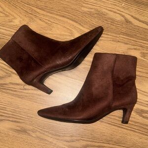 Brown kitten heel boot never worn